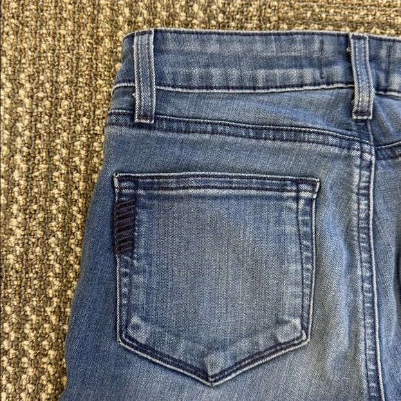 Paige Skyline Skinny Gabrielle Jeans, size 25 - Picture 9 of 10